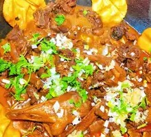 Old Goose in Clay Pot