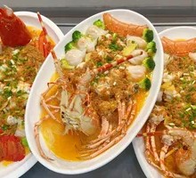 Australian Lobster Steamed with Garlic