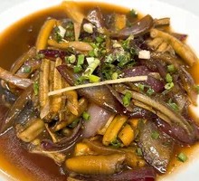 Sizzling Eel Noodles