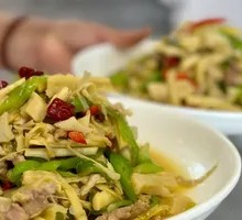 Bamboo Shoots Stir-Fried with Pork