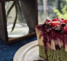 Raspberry Matcha Basque Cheesecake