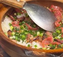 Preserved Meat and Sausage Claypot Rice