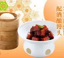 Homestyle Braised Pork with Rice Wine Steamed Bun