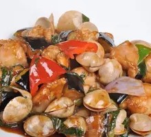 Spicy Bullfrog with Clams