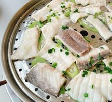 Boneless Steamed Crispy Wan Fish