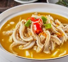 Golden Sour Soup with Beef Tripe