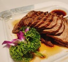 Lotus-Scented Beef