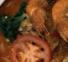 Shrimp and Litsea Cubeba Sour Soup Pot