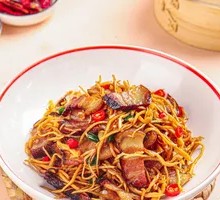 Stir-Fried Crisp Bamboo Shoots with Preserved Pork