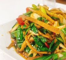 Stir-Fried Lamb Tripe with Garlic