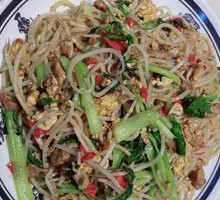 Stir-Fried Noodles with Shredded Pork