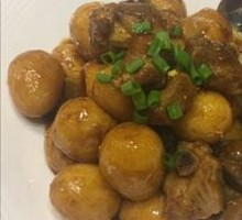 Braised Spare Ribs with Quail Eggs