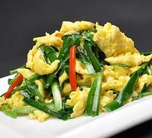 Stir-fried Eggs with Leeks