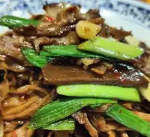 Preserved pork with smoked bamboo shoots