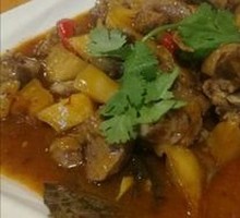 Braised Black Goat with Yellow Sauce