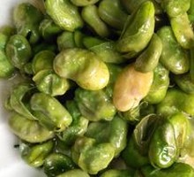 Scallion Stir-fried Broad Beans