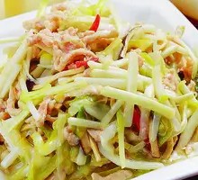 Stir-Fried Pork Shreds with Leek Greens