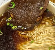 Braised Pork Chop Noodles