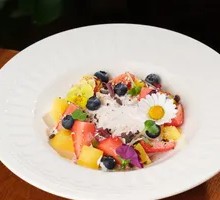 Berry Worry-Free Yogurt Bowl