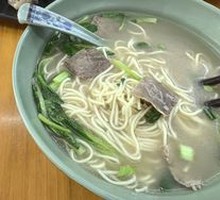 Thin Noodles with Beef