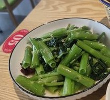 Garlic Stir-Fried Water Spinach