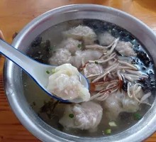 Fresh Pork Dumplings in Clear Soup