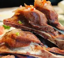 Fan-shaped Pork Bones with Lettuce and Yam Casserole