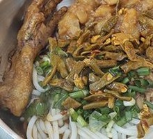 Minced Pork with Rice Noodles