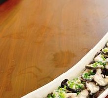 Steamed Eel with Silk-like Strips