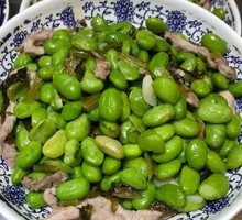 Soybean and Pork Stir-fry