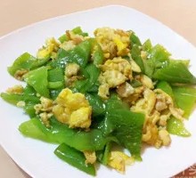 Egg with Green Pepper
