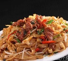 Beef Stir-Fried Rice Noodles