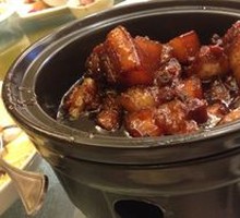 Cloud Bat Braised Pork