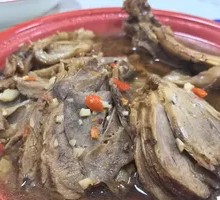 Braised Pork Trotter with Sauce