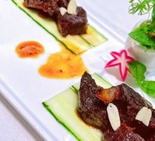 Slow-Cooked Snowflake Beef