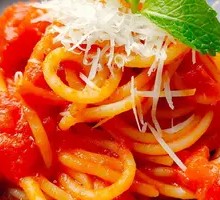 Classic Tomato Sauce Pasta