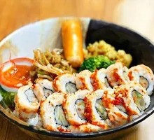 Steamed Chicken with Meat Rolls and Rice