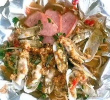 Steamed Clams with Vermicelli in Foil