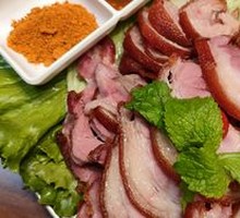 Imitation Golden Roast Pork Shank
