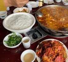 Sour Cabbage Beef Hot Pot