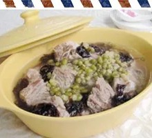 Purple Laver, Mung Bean and Pork Rib Soup