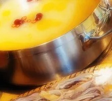 Stewed Chicken in Pig's Trotter