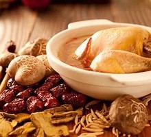 Stewed Chicken in Pig's Trotter