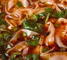 Braised Rice Noodles in Small Bowls