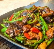 Spicy Sichuan Pepper Chicken with Iron Shovel