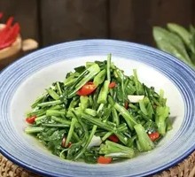 Stir-Fried Saffron Greens