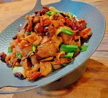 Home-Style Pig Slaughter Dish