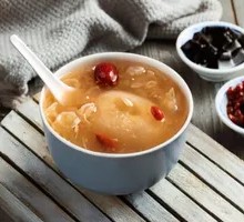 Peach Gelatin, Silver Ear Mushroom, and Pear Stew