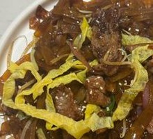 Dry-Fried Beef Rice Noodles