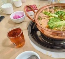 Sour Cabbage Pork Trotter